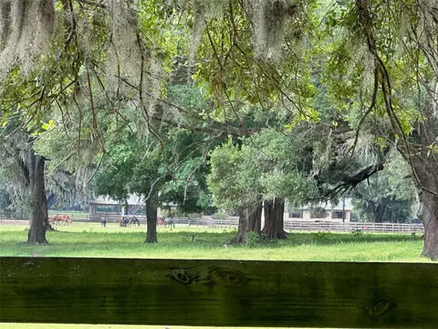 Exterior - 4101 NW 89th Pl, Ocala, FL 34482 photo 5 of 10