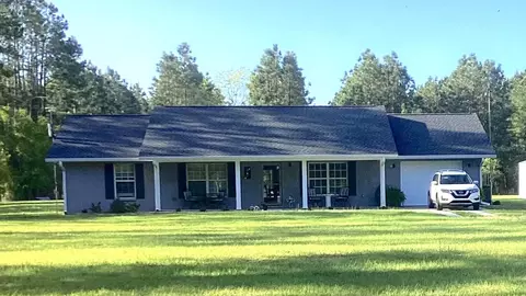 5850 NW 70 St, Chiefland, FL 32626