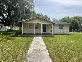914 Powell St, Wildwood, FL 34785