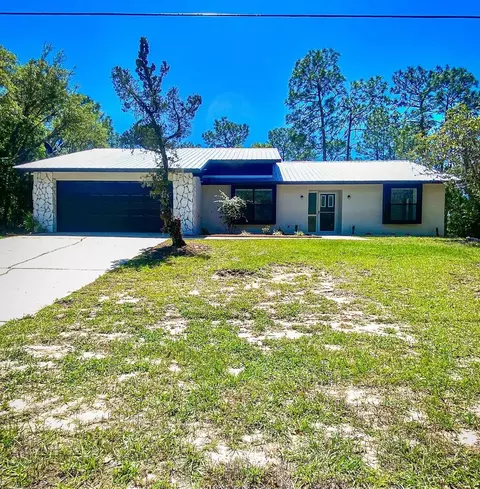 1240 W Zamora Ln, Citrus Springs, FL 34434