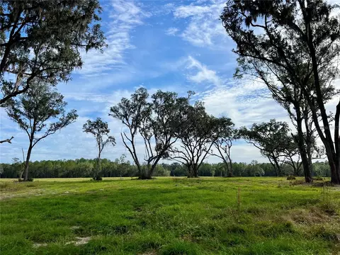 NW 150th Avenue, Morriston, FL 32668
