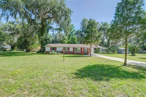 2429 Cr 451, Lake Panasoffkee, FL 33538