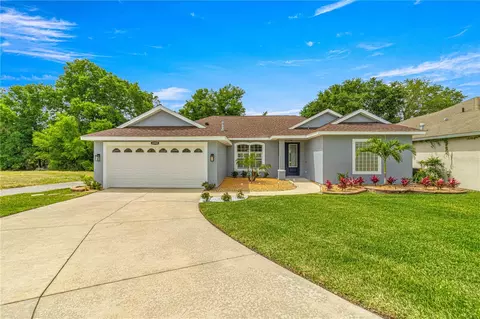 33202 Irongate Dr, Leesburg, FL 34788