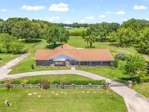 14445 NW 464b Hwy, Morriston, FL 32668