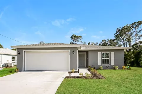 2463 Redstone Ave, North Port, FL 34288