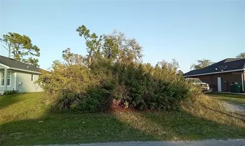 127 David Blvd, Rotonda West, FL 33947