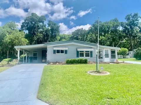 328 Ivanhoe Cir, Lady Lake, FL 32159