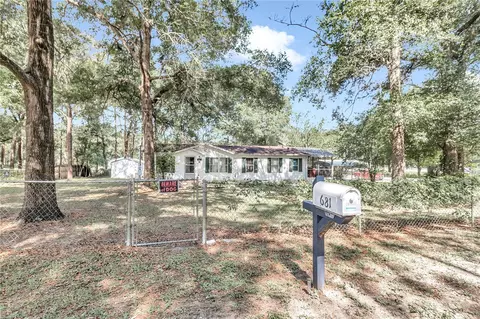 681 Davis St, Bronson, FL 32621