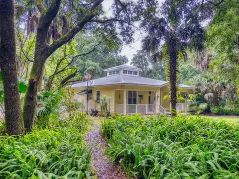 255 NE 192 St, Citra, FL 32113