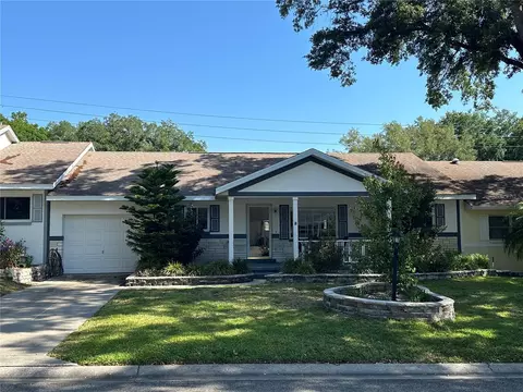 8829 SW 94th St #E, Ocala, FL 34481