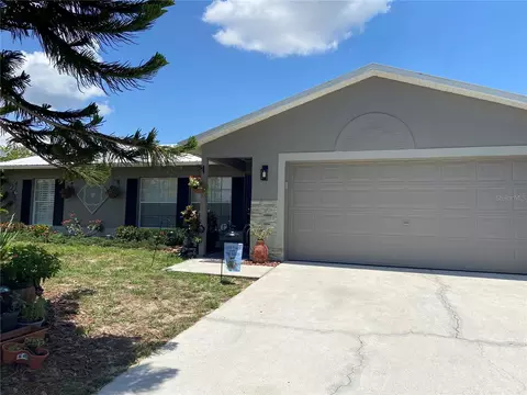 1020 Alaska Ave, Lehigh Acres, FL 33971