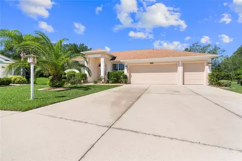 25507 Beau Chene Ct, Leesburg, FL 34748