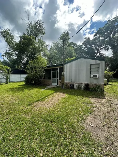 9455 NE 16th Ter, Anthony, FL 32617