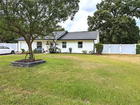 2107 NE 44th St, Ocala, FL 34479