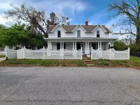 208 E Badcock Blvd, Mulberry, FL 33860