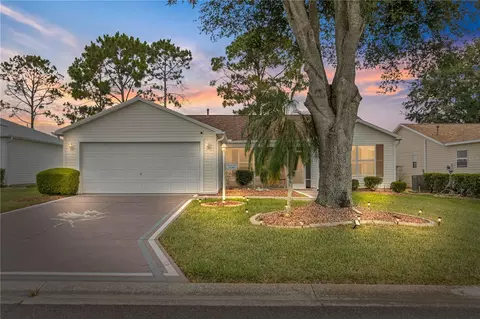 2730 Privada Dr, The Villages, FL 32162