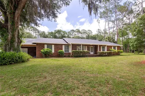 103 SW 10th St, Chiefland, FL 32626