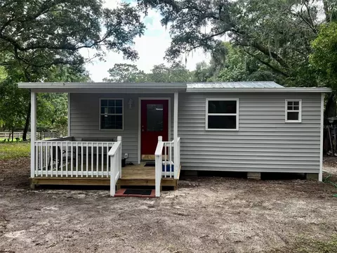18975 SE 93rd Ln, Ocklawaha, FL 32179