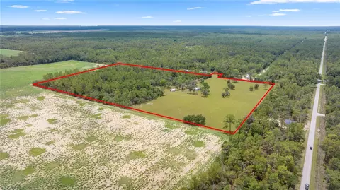 24401 NW Falcon Ave, Dunnellon, FL 34431