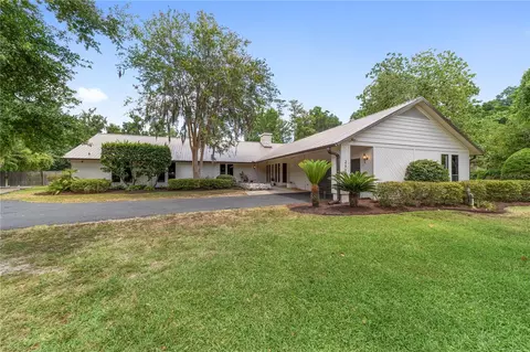 2531 SE 40th St, Ocala, FL 34480