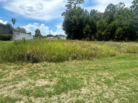 13064 NE 7th Loop, Silver Springs, FL 34488
