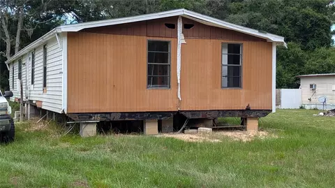 16237 SE 58 Pl, Ocklawaha, FL 32179