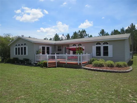 18596 SE 55th Pl, Ocklawaha, FL 32179