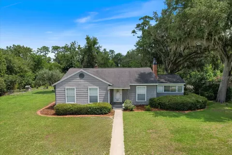 961 NE 6th St, Ocala, FL 34470