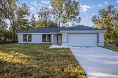 12 Malauka Crse, Ocklawaha, FL 32179