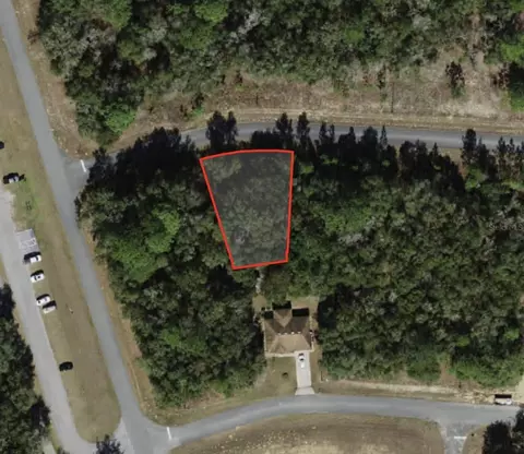 2104 W Corrine St, Dunnellon, FL 34434