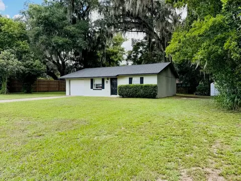 1243 NE 6th Pl, Ocala, FL 34470