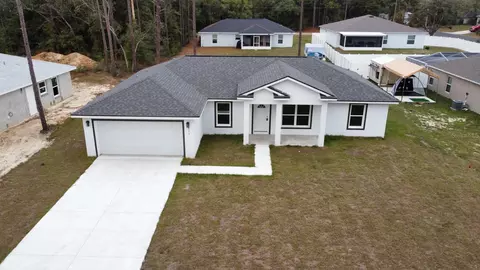 933 W Rum Pl, Citrus Springs, FL 34434