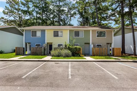 2105 SW 39th Way, Gainesville, FL 32607