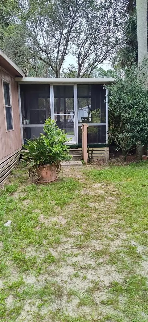 2045 NE 115th Ter, Silver Springs, FL 34488