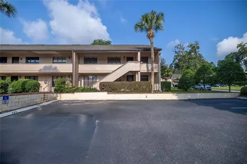 2432 NE 7th St #5, Ocala, FL 34470
