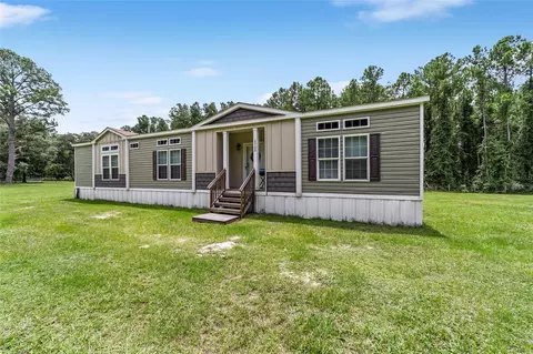 15100 SE 85th St, Ocklawaha, FL 32179