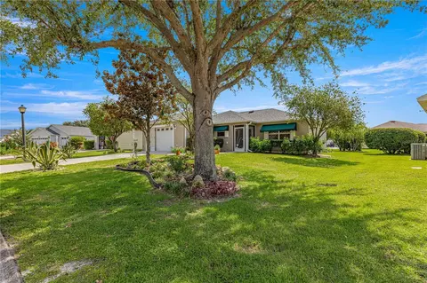 1437 Hollyberry Pl, The Villages, FL 32162