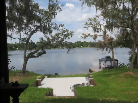 11925 SE 167th Avenue Rd, Ocklawaha, FL 32179
