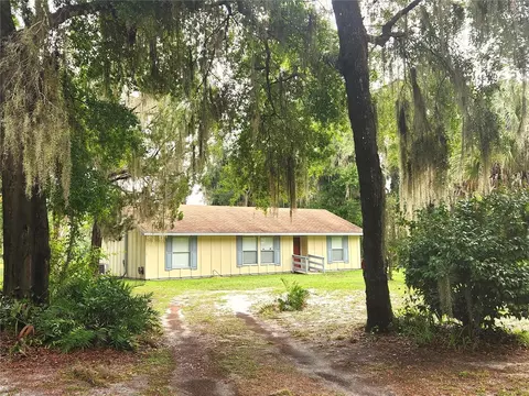 24720 SE 177th Ave, Hawthorne, FL 32640