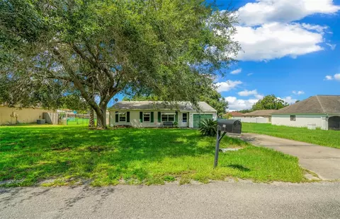 303 Oak Track Way, Ocala, FL 34472