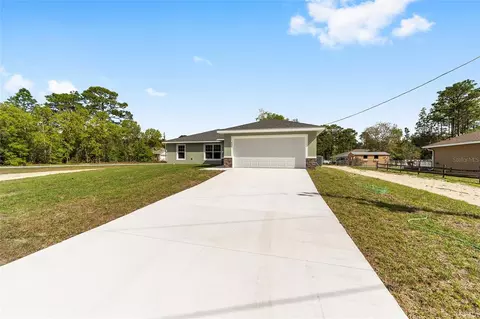 5674 N Claremont Dr, Citrus Springs, FL 34434