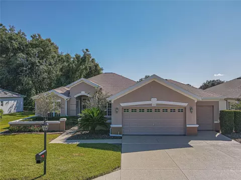 13645 SE 97th Terrace Rd, Summerfield, FL 34491