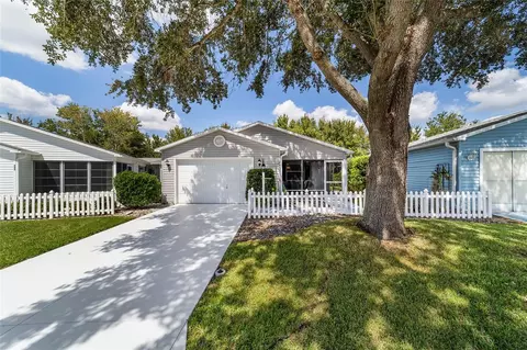 241 Montoya Dr, The Villages, FL 32159