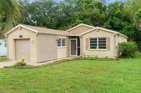 39 Jamaica St, Homosassa, FL 34446