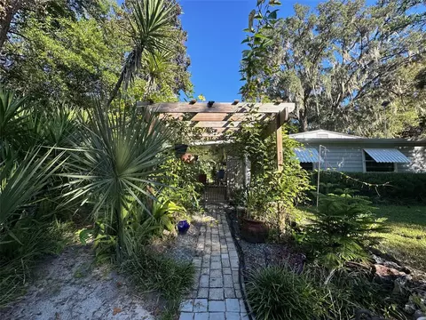 6605 NE 23rd Ave, Ocala, FL 34479