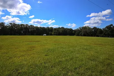 2900 NW 131st St, Reddick, FL 32686
