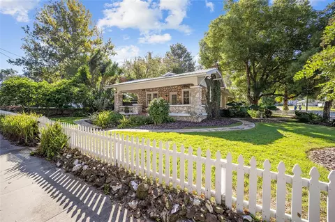 704 SE 8th St, Ocala, FL 34471