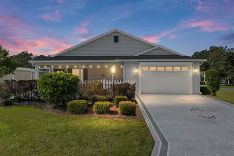 606 Tracy Dr, Lady Lake, FL 32159