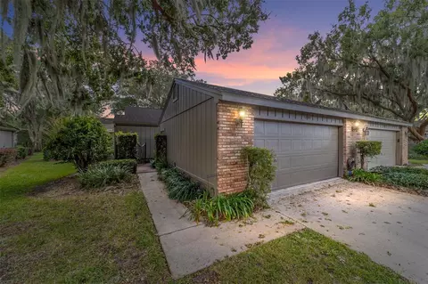 1880 SE Clatter Bridge Rd, Ocala, FL 34471