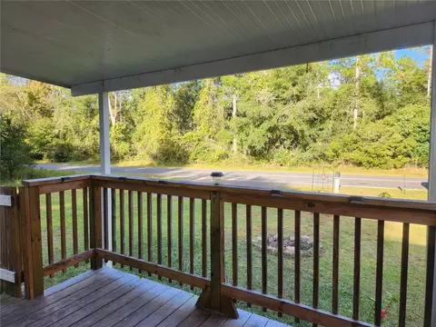 737 Carlin Rd, Satsuma, FL 32189